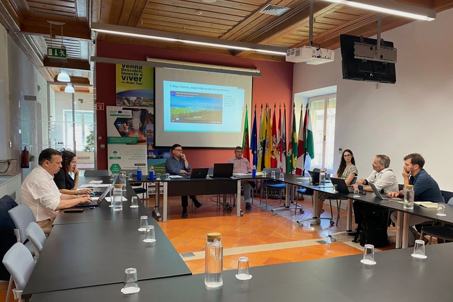 Novas formas de trabalho e atratividade regional em destaque na reunião de parceiros do projeto REWARD